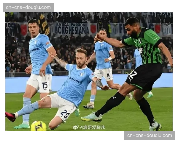 罗马官方确认,对阵拉齐奥一役将回归四后卫防守体系 罗马官方确认,对阵拉齐奥一役将回归四后卫防守体系